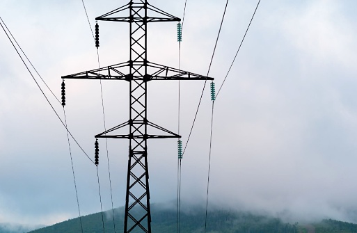 Electricity grid transmitting solar farm power to corporate consumers